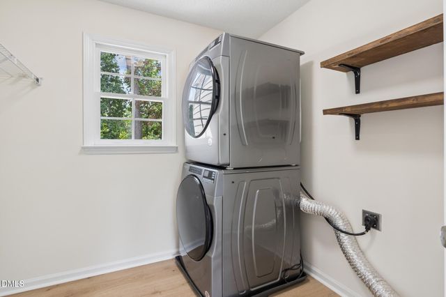 119 Holmhurst Court, Cary, NC 27519