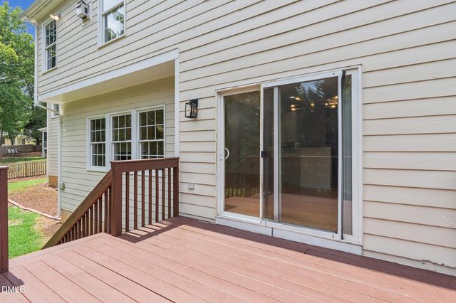 119 Holmhurst Court, Cary, NC 27519