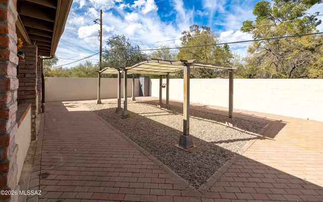 1460 W Sage Street, Tucson, AZ 85704