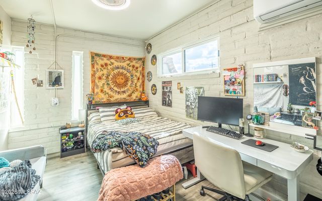 1460 W Sage Street, Tucson, AZ 85704