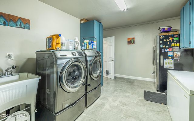 1460 W Sage Street, Tucson, AZ 85704