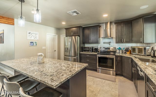 1460 W Sage Street, Tucson, AZ 85704