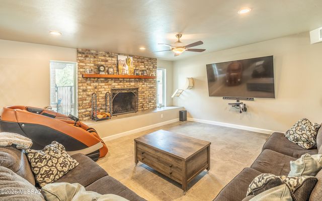 1460 W Sage Street, Tucson, AZ 85704