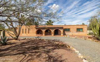 1460 W Sage Street, Tucson, AZ 85704
