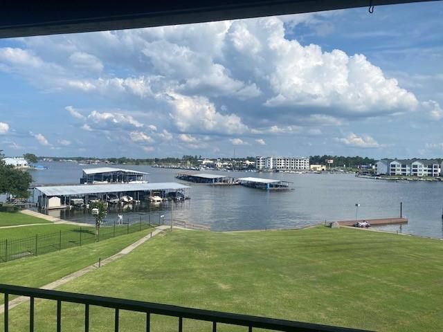 15575 Marina Drive 315C, Conroe, TX 77356