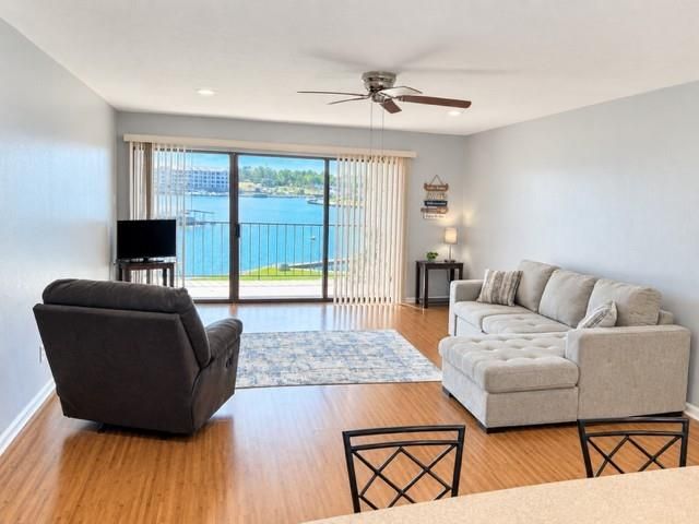 15575 Marina Drive 315C, Conroe, TX 77356
