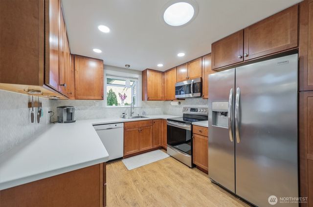 14219 SE 259th Place, Kent, WA 98042