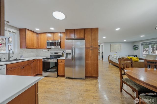 14219 SE 259th Place, Kent, WA 98042