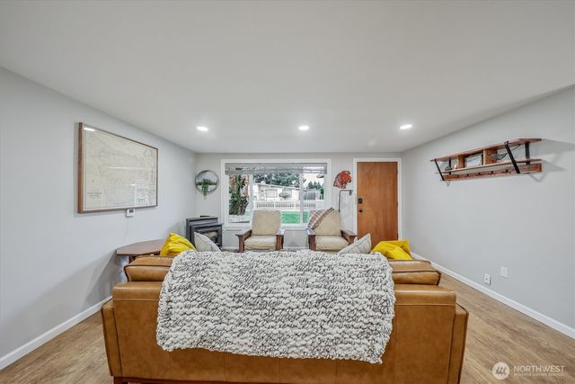 14219 SE 259th Place, Kent, WA 98042