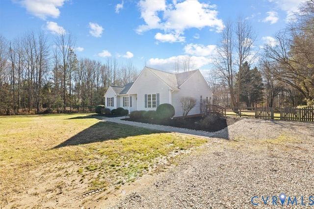 4255 Pierce Rd, Powhatan, VA 23139