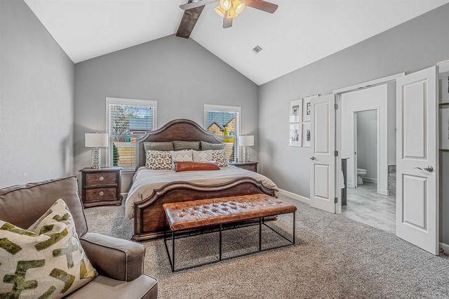 15611 Scenic Point Dr, North Little Rock, AR 72113