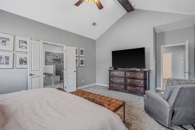 15611 Scenic Point Dr, North Little Rock, AR 72113