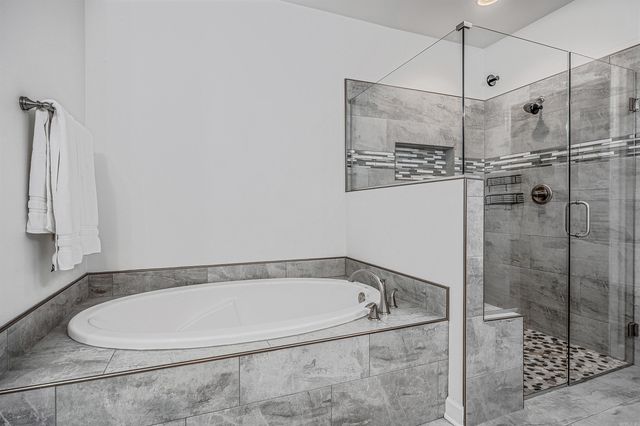 15611 Scenic Point Dr, North Little Rock, AR 72113