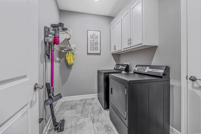 15611 Scenic Point Dr, North Little Rock, AR 72113