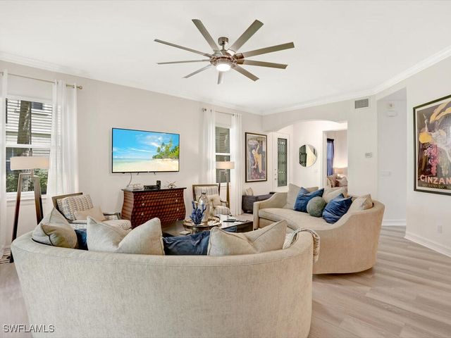 2847 Tiburon BLVD E 8-101, Naples, FL 34109