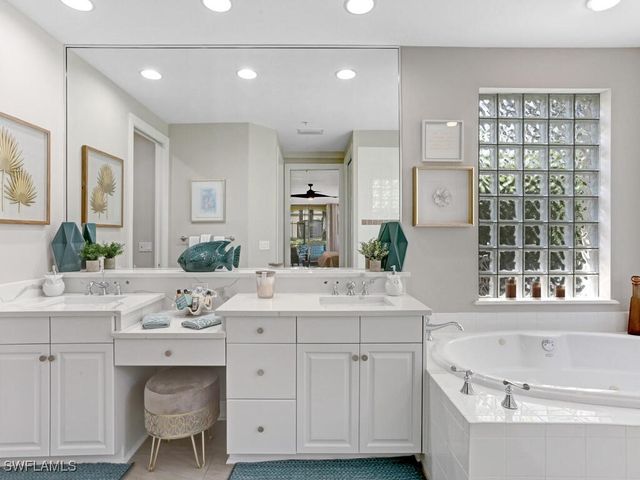 2847 Tiburon BLVD E 8-101, Naples, FL 34109