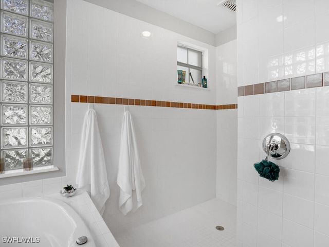 2847 Tiburon BLVD E 8-101, Naples, FL 34109