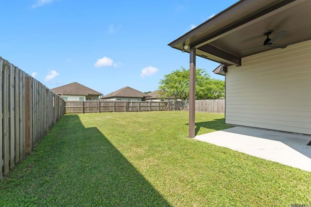 1660 Seville Dr, St Gabriel, LA 70776