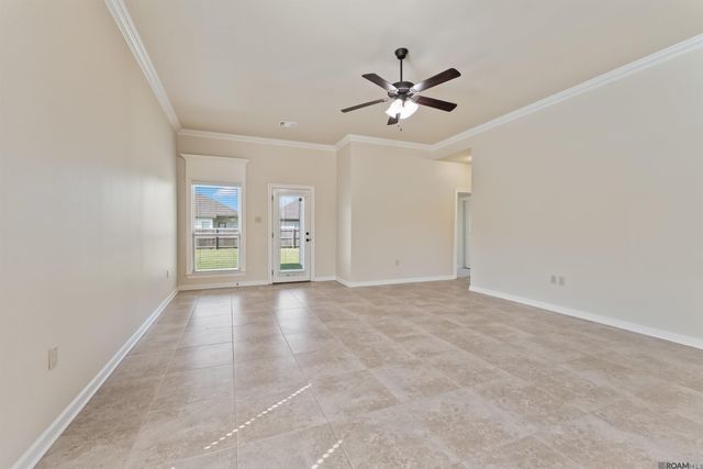 1660 Seville Dr, St Gabriel, LA 70776