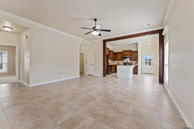 1660 Seville Dr, St Gabriel, LA 70776