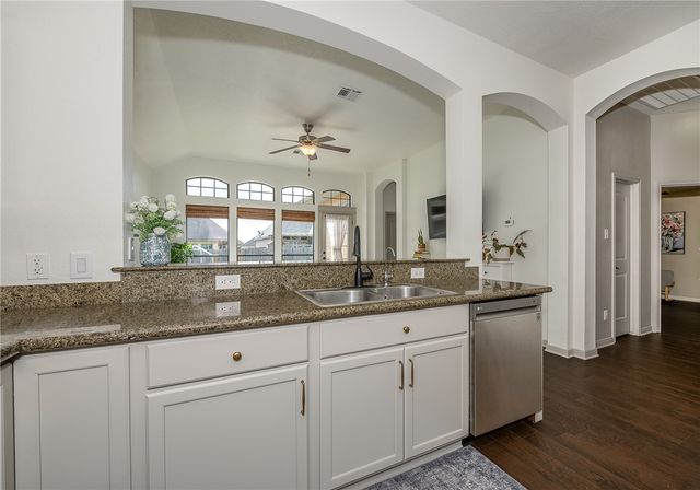 2703 Silver Oak Drive, College Station, TX 77845