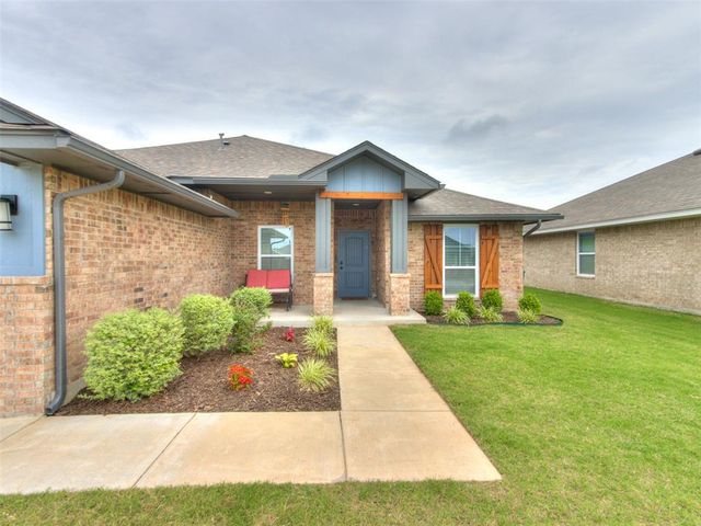 1009 Blackjack Creek Drive, Yukon, OK 73099
