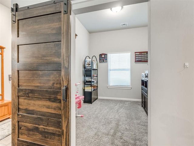 1009 Blackjack Creek Drive, Yukon, OK 73099