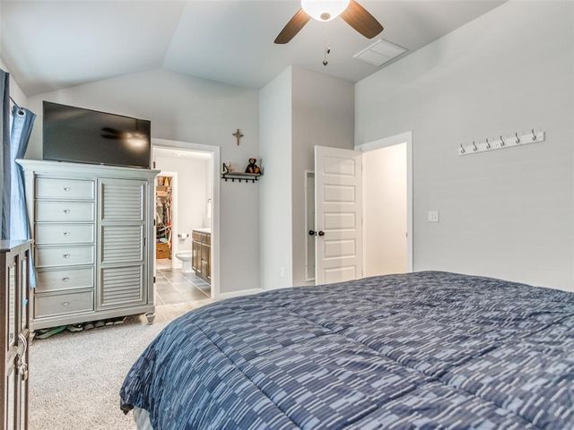 1009 Blackjack Creek Drive, Yukon, OK 73099