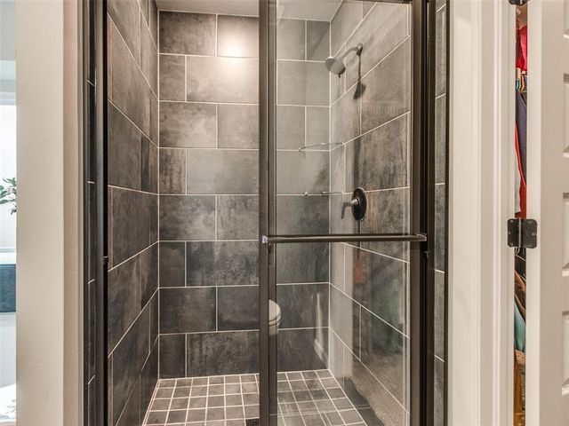 1009 Blackjack Creek Drive, Yukon, OK 73099