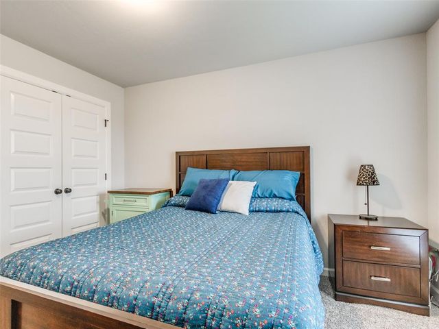 1009 Blackjack Creek Drive, Yukon, OK 73099
