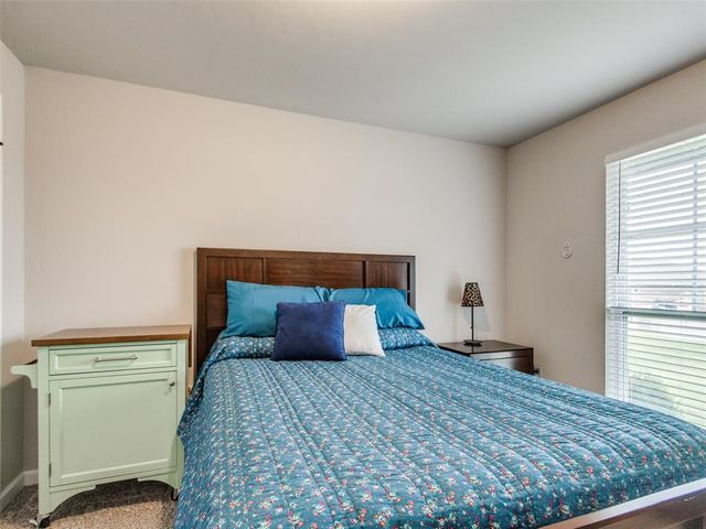 1009 Blackjack Creek Drive, Yukon, OK 73099