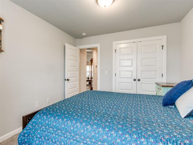 1009 Blackjack Creek Drive, Yukon, OK 73099