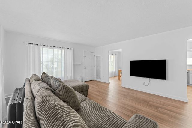 6520 Olokee Street, Panama City, FL 32404