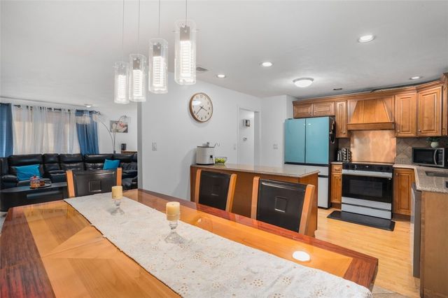 3 Vineland Avenue, North Providence, RI 02911