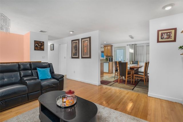 3 Vineland Avenue, North Providence, RI 02911