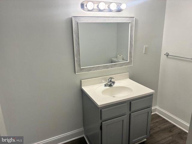 2586 EDMONDSON, Baltimore, MD 21223