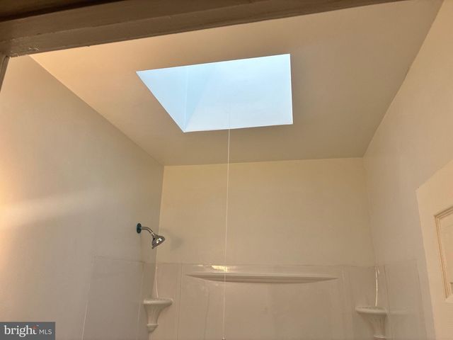 2586 EDMONDSON, Baltimore, MD 21223