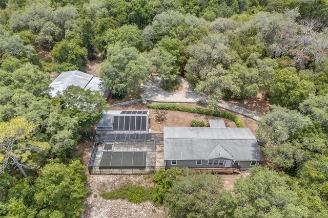 240 SWAN LAKE DRIVE, Melrose, FL 32666