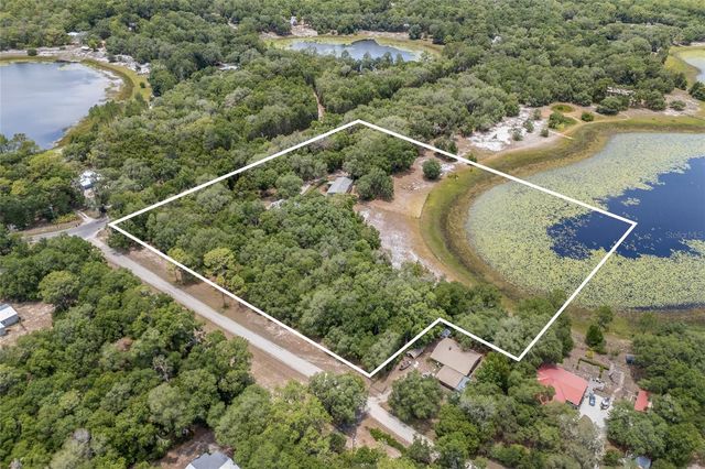 240 SWAN LAKE DRIVE, Melrose, FL 32666