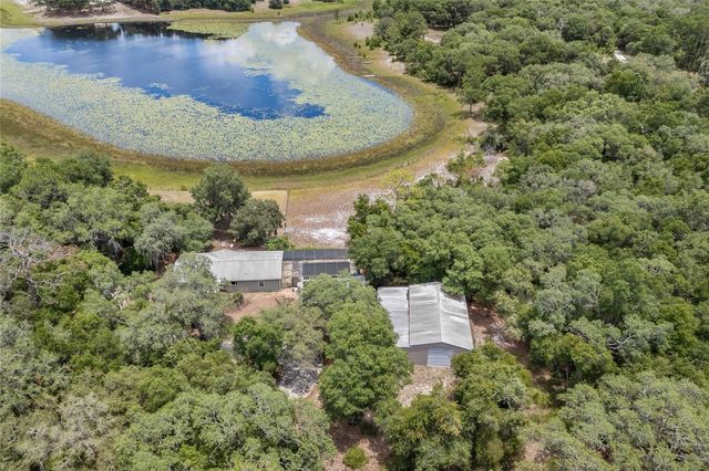 240 SWAN LAKE DRIVE, Melrose, FL 32666