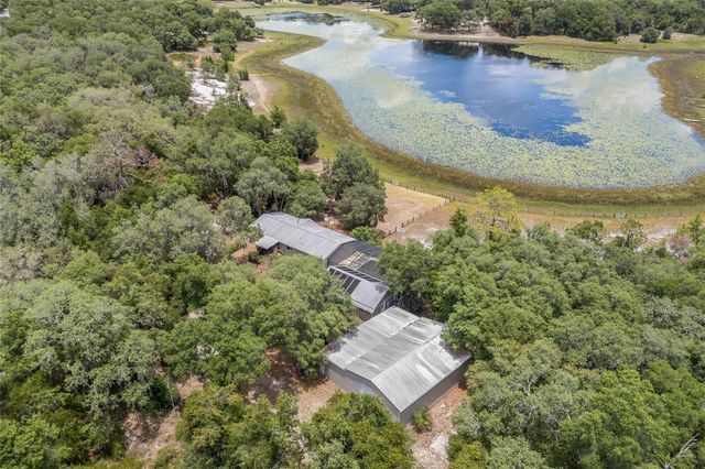 240 SWAN LAKE DRIVE, Melrose, FL 32666