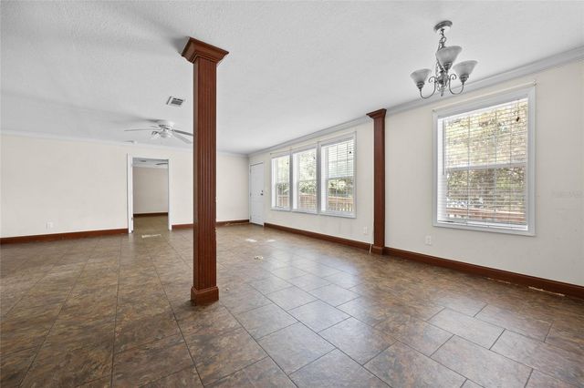 240 SWAN LAKE DRIVE, Melrose, FL 32666