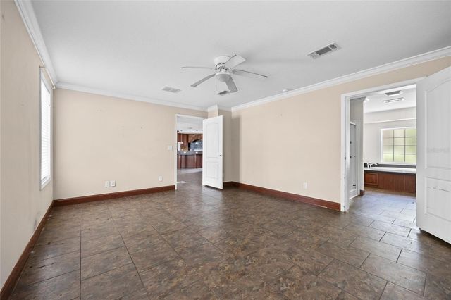 240 SWAN LAKE DRIVE, Melrose, FL 32666