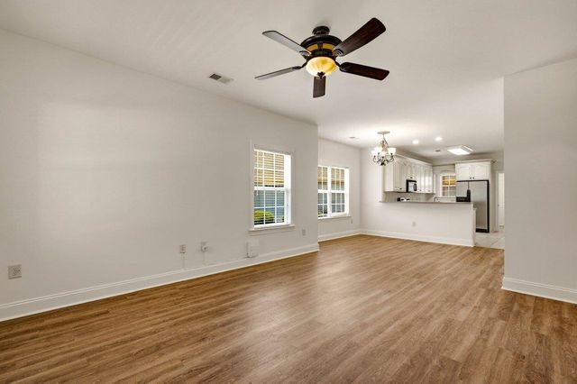 209 Spencerswood Dr., Conway, SC 29526