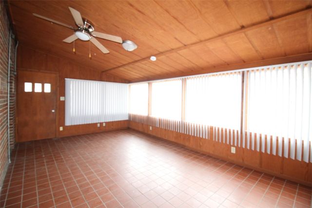 1421 1st Ave SW, Cedar Rapids, IA 52404