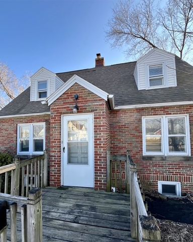 1421 1st Ave SW, Cedar Rapids, IA 52404