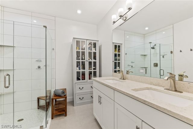 7344 Rockefeller DR, Naples, FL 34119