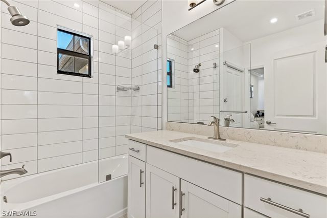 7344 Rockefeller DR, Naples, FL 34119