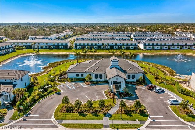 7344 Rockefeller DR, Naples, FL 34119