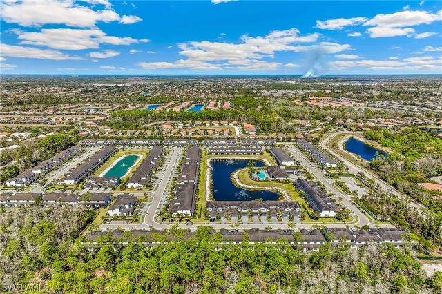 7344 Rockefeller DR, Naples, FL 34119